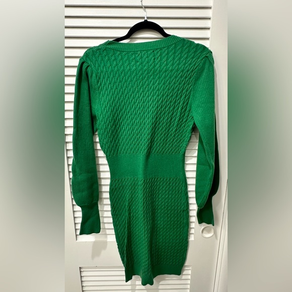 Donna Morgan Green Cable Knit Sweater Dress Size Large - Picture 2 of 4